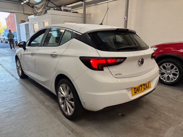 Used Vauxhall Astra 2017 for sale - 76340814: Photo 3