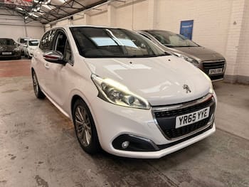 Used Peugeot 208 2015 for sale - 79853729: Photo