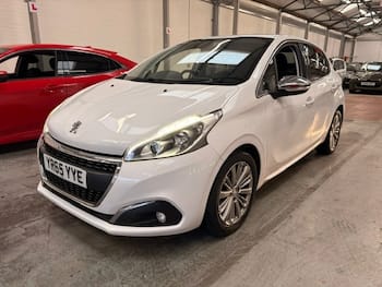 Used Peugeot 208 2015 for sale - 79853729: Photo