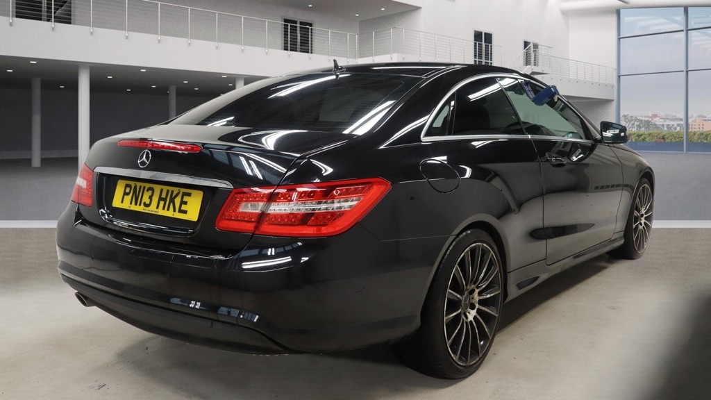 Used Mercedes-Benz E Class 2013 for sale - 77136165: Photo 4