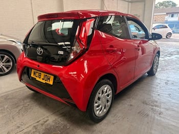 Used Toyota AYGO 2018 for sale - 79760193: Photo