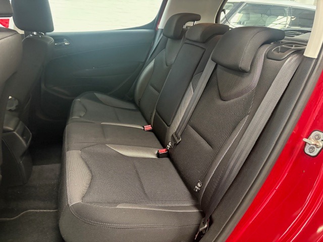 Used Peugeot 308 2013 for sale - 76412432: Photo 12