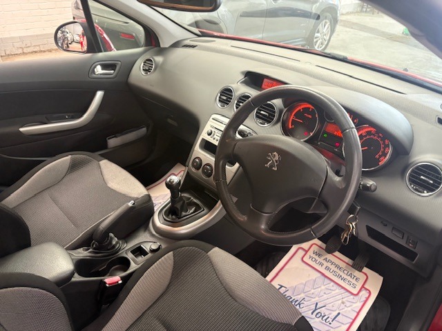 Used Peugeot 308 2013 for sale - 76412432: Photo 21