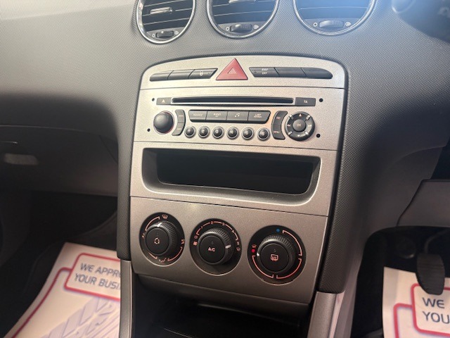 Used Peugeot 308 2013 for sale - 76412432: Photo 25