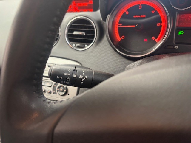 Used Peugeot 308 2013 for sale - 76412432: Photo 27