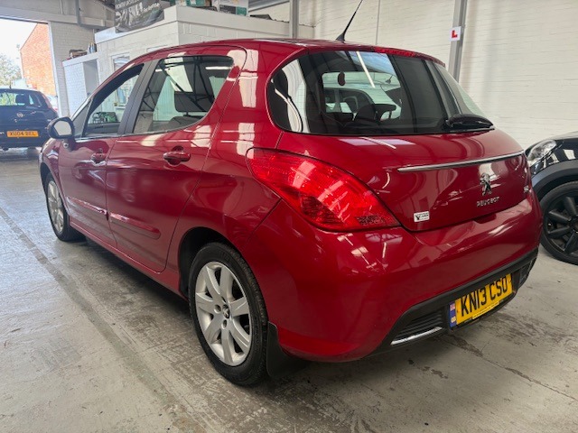 Used Peugeot 308 2013 for sale - 76412432: Photo 3