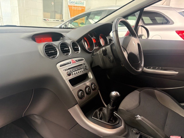 Used Peugeot 308 2013 for sale - 76412432: Photo 34