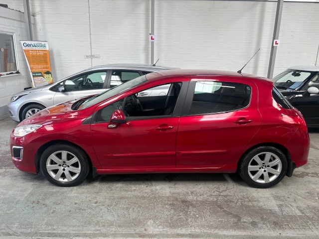 Used Peugeot 308 2013 for sale - 76412432: Photo 7