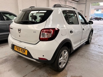 Used Dacia Sandero Stepway 2015 for sale - 79512168: Photo
