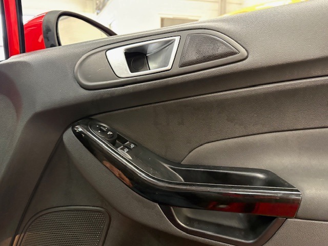 Used Ford Fiesta 2015 for sale - 76879377: Photo 29