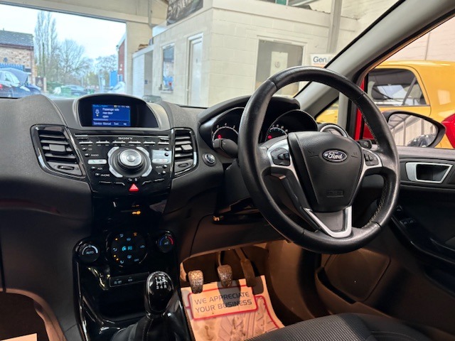 Used Ford Fiesta 2015 for sale - 76879377: Photo 34