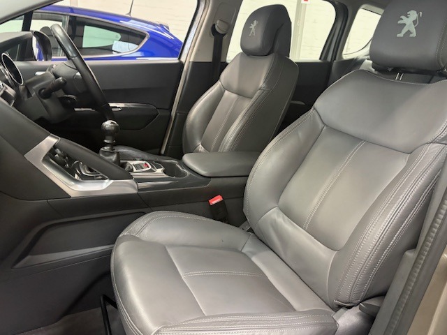 Used Peugeot 3008 2016 for sale - 76340780: Photo 12