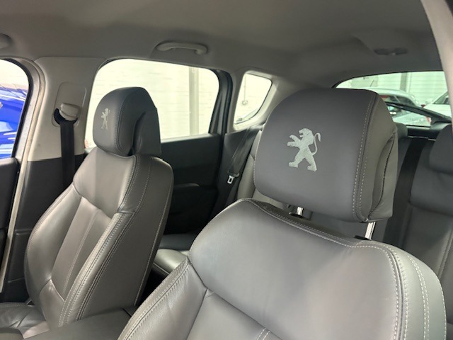 Used Peugeot 3008 2016 for sale - 76340780: Photo 29