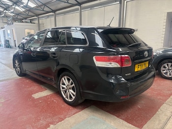 Used Toyota Avensis 2011 for sale - 75723634: Photo