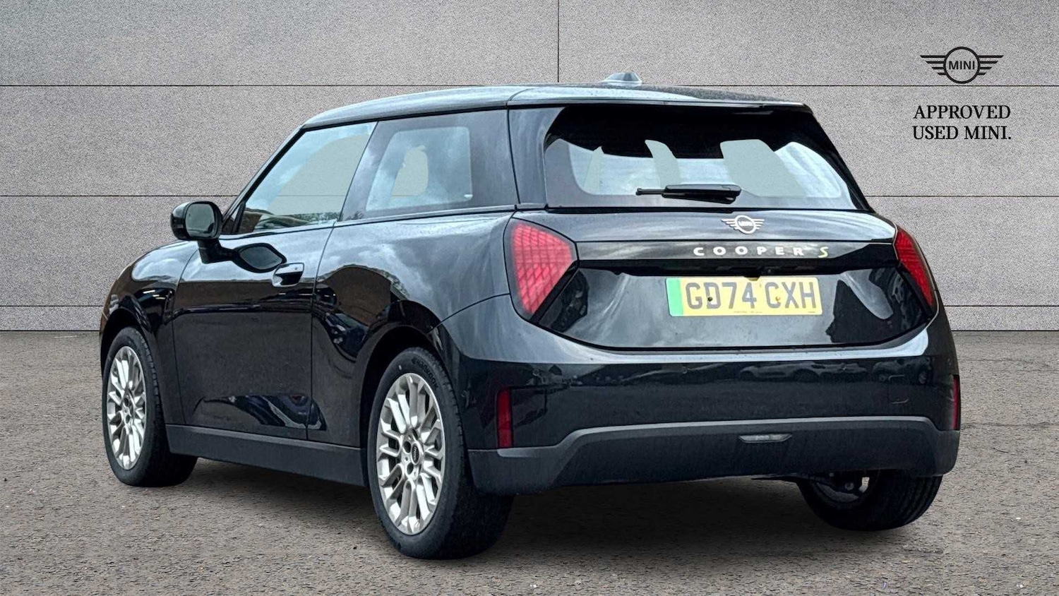 Used MINI Cooper 2024 for sale - 76170139: Photo 2