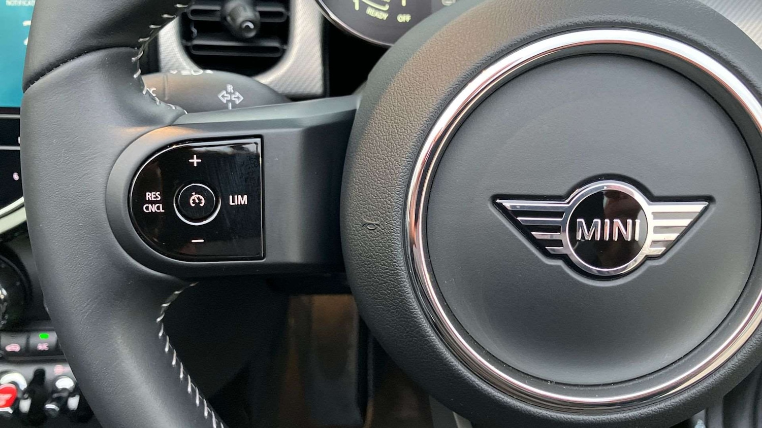 Used MINI Convertible 2023 for sale - 77058274: Photo 22