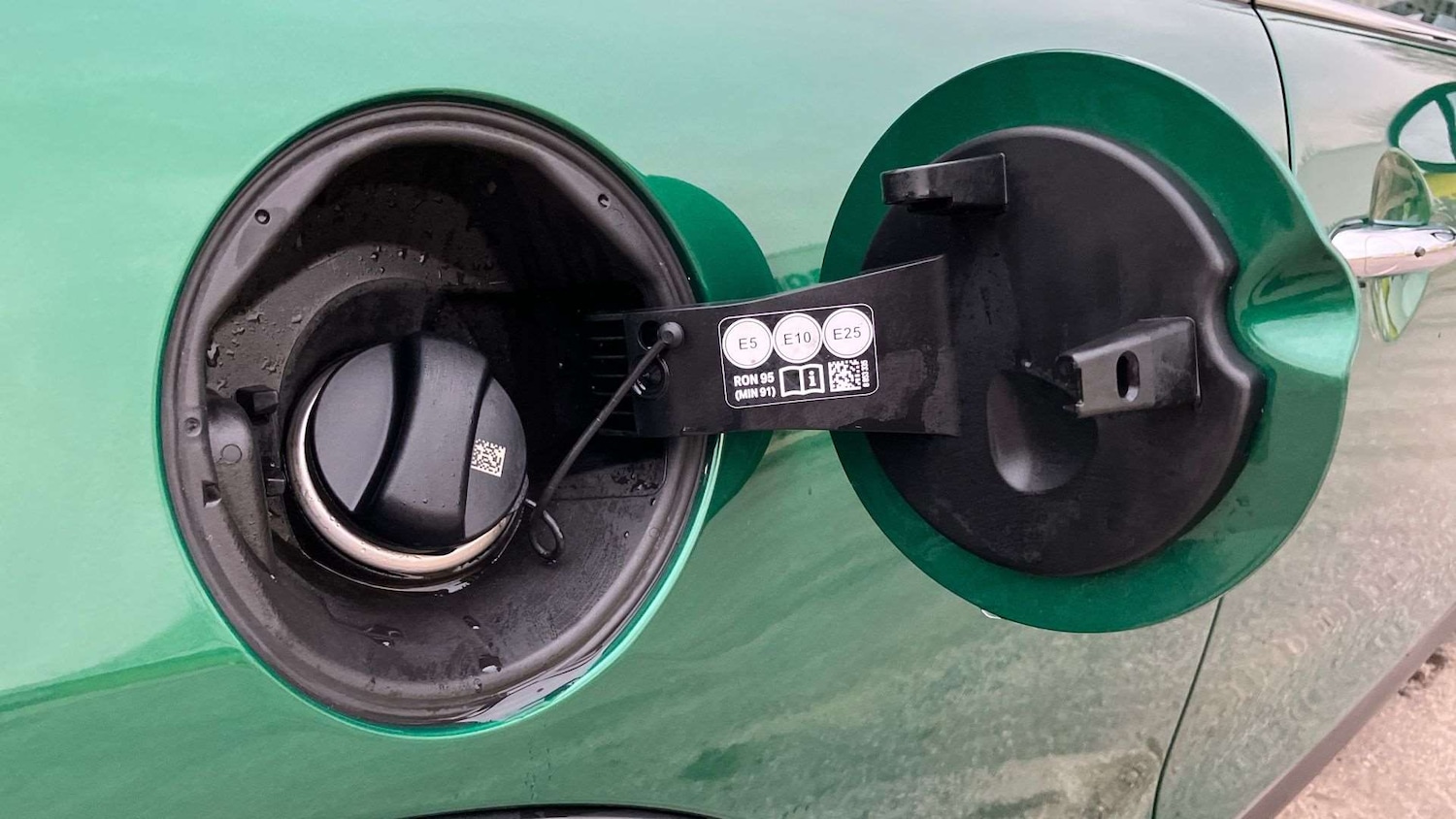 Used MINI Convertible 2023 for sale - 77058274: Photo 25