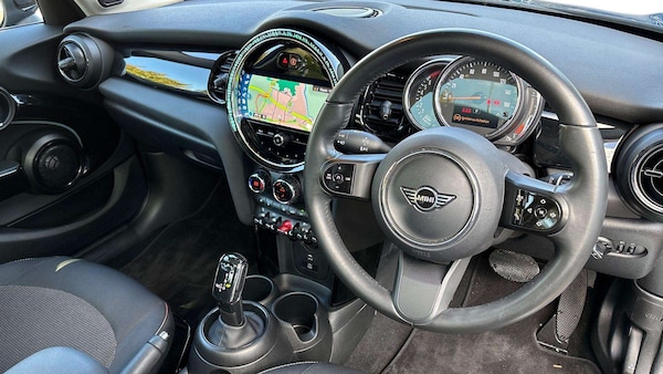 Used MINI Hatch 2022 for sale - 76170144: Photo 8