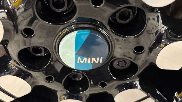 Used MINI Convertible 2023 for sale - 76218444: Photo 35