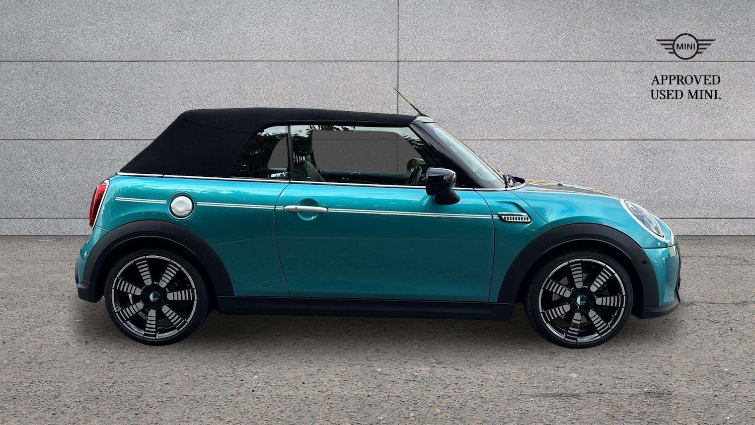 Used MINI Convertible 2023 for sale - 76218444: Photo 4