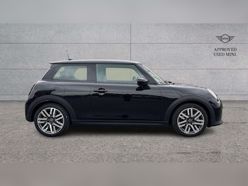 Used MINI Cooper 2024 for sale - 76875672: Photo