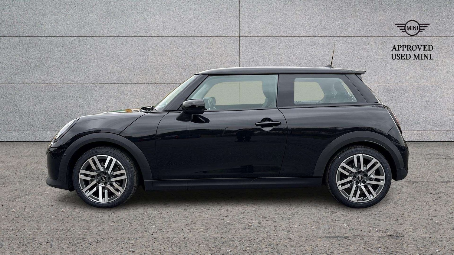 Used MINI Cooper 2024 for sale - 76875672: Photo 5