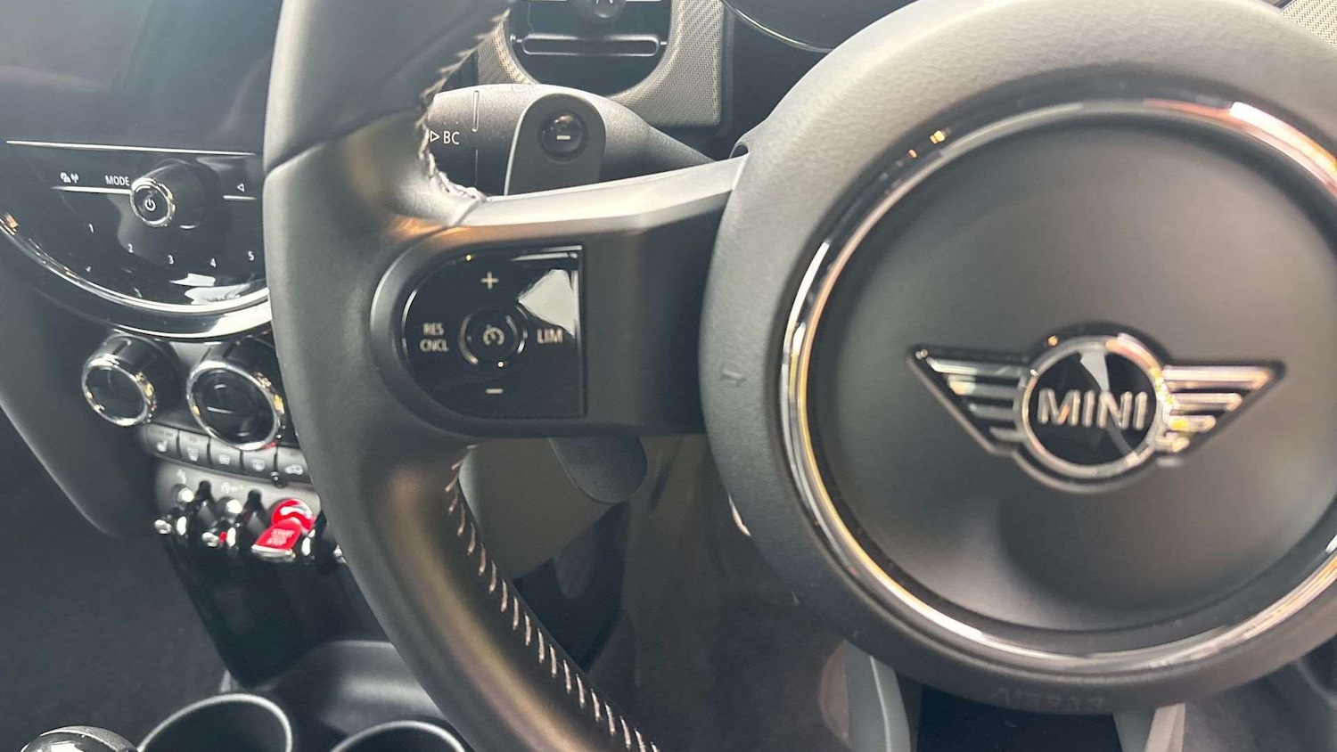 Used MINI Hatch 2021 for sale - 76316134: Photo 22