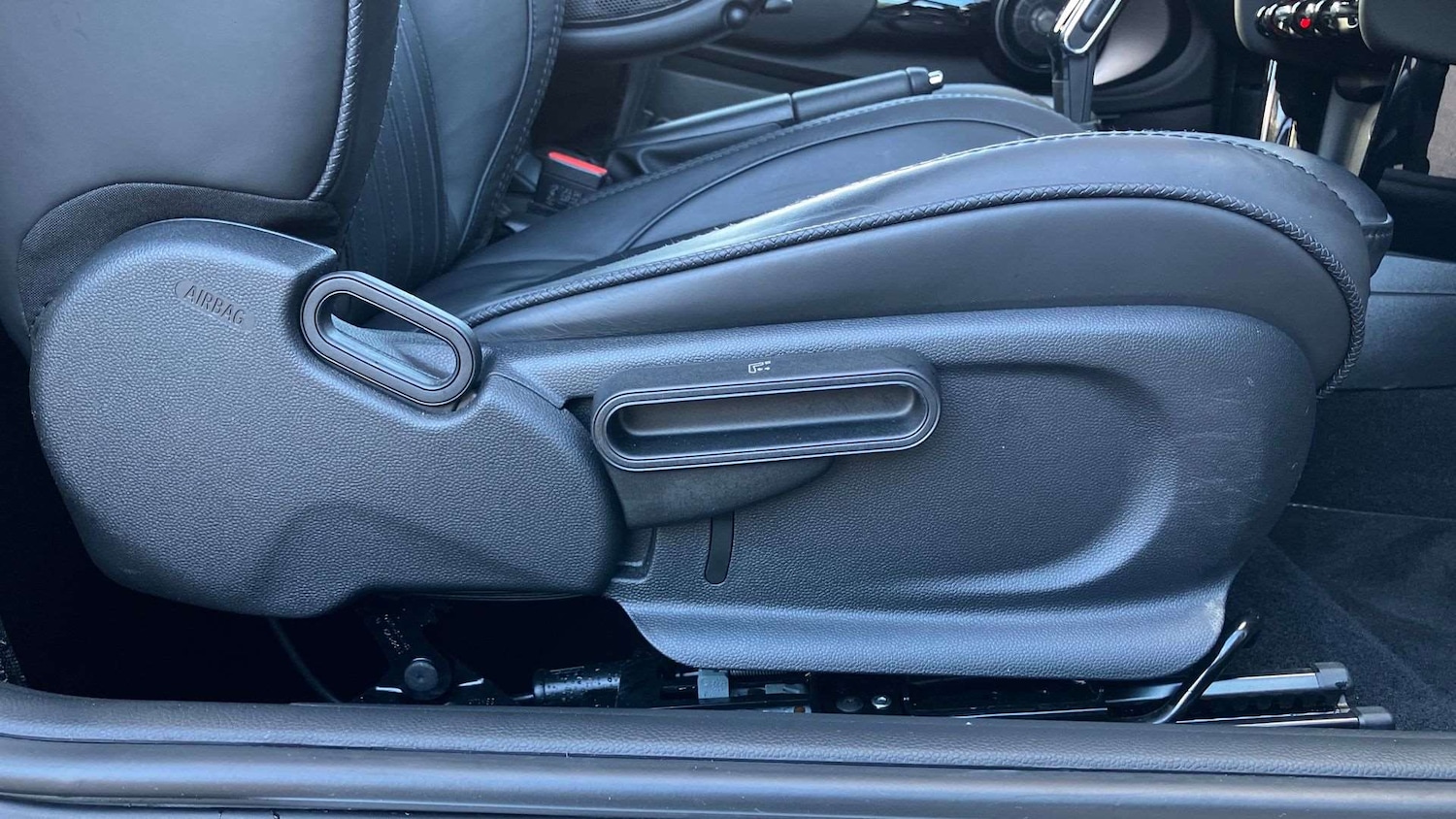 Used MINI Hatch 2022 for sale - 76411200: Photo 28