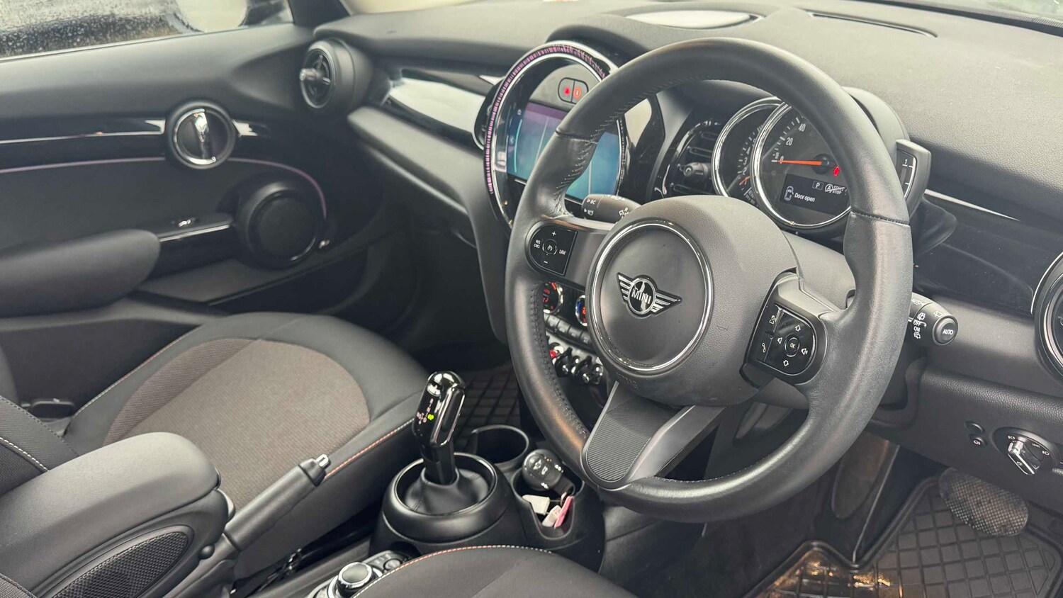 Used MINI Hatch 2022 for sale - 77527040: Photo 6