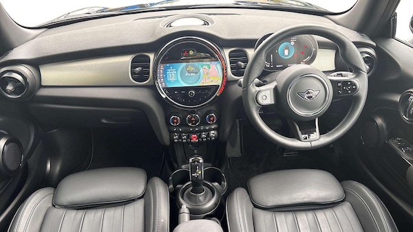 Used MINI Hatch 2023 for sale - 76316158: Photo 6