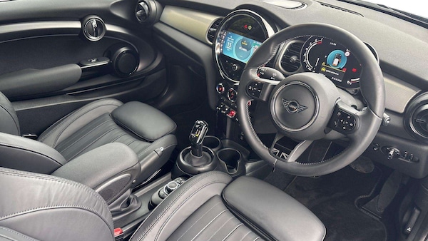 Used MINI Hatch 2023 for sale - 76316158: Photo 8