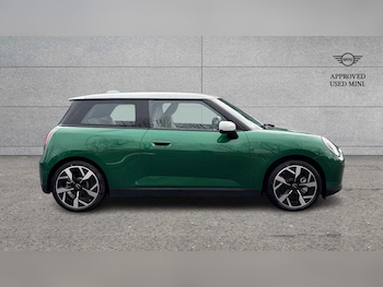 Used MINI Cooper 2024 for sale - 74633931: Photo