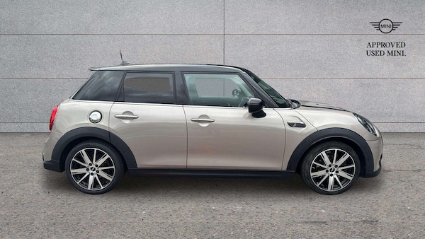 Used MINI Hatch 2021 for sale - 76316157: Photo 4