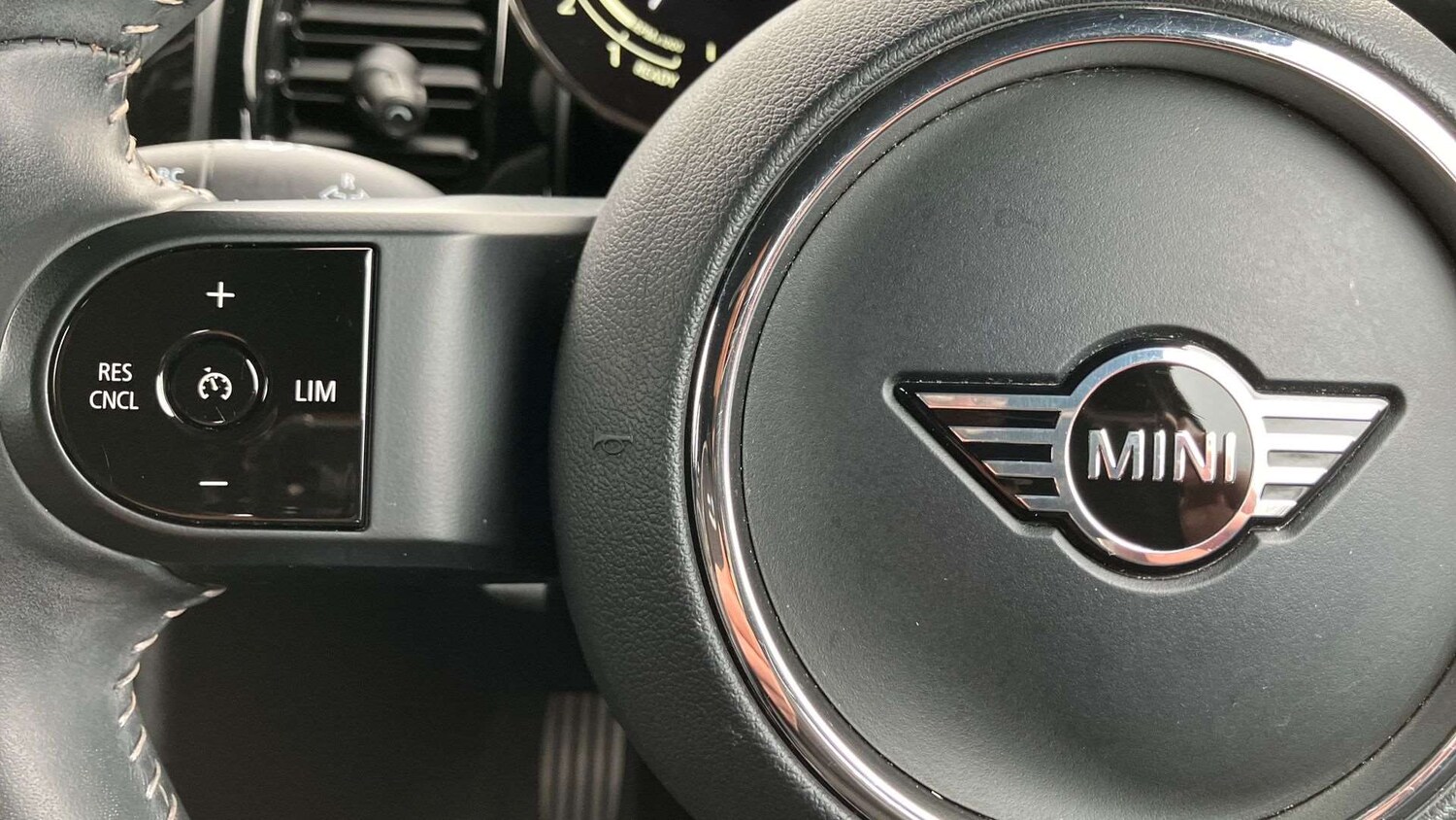 Used MINI Hatch 2023 for sale - 77540628: Photo 22