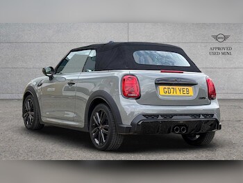 Used MINI Convertible 2022 for sale - 75465300: Photo