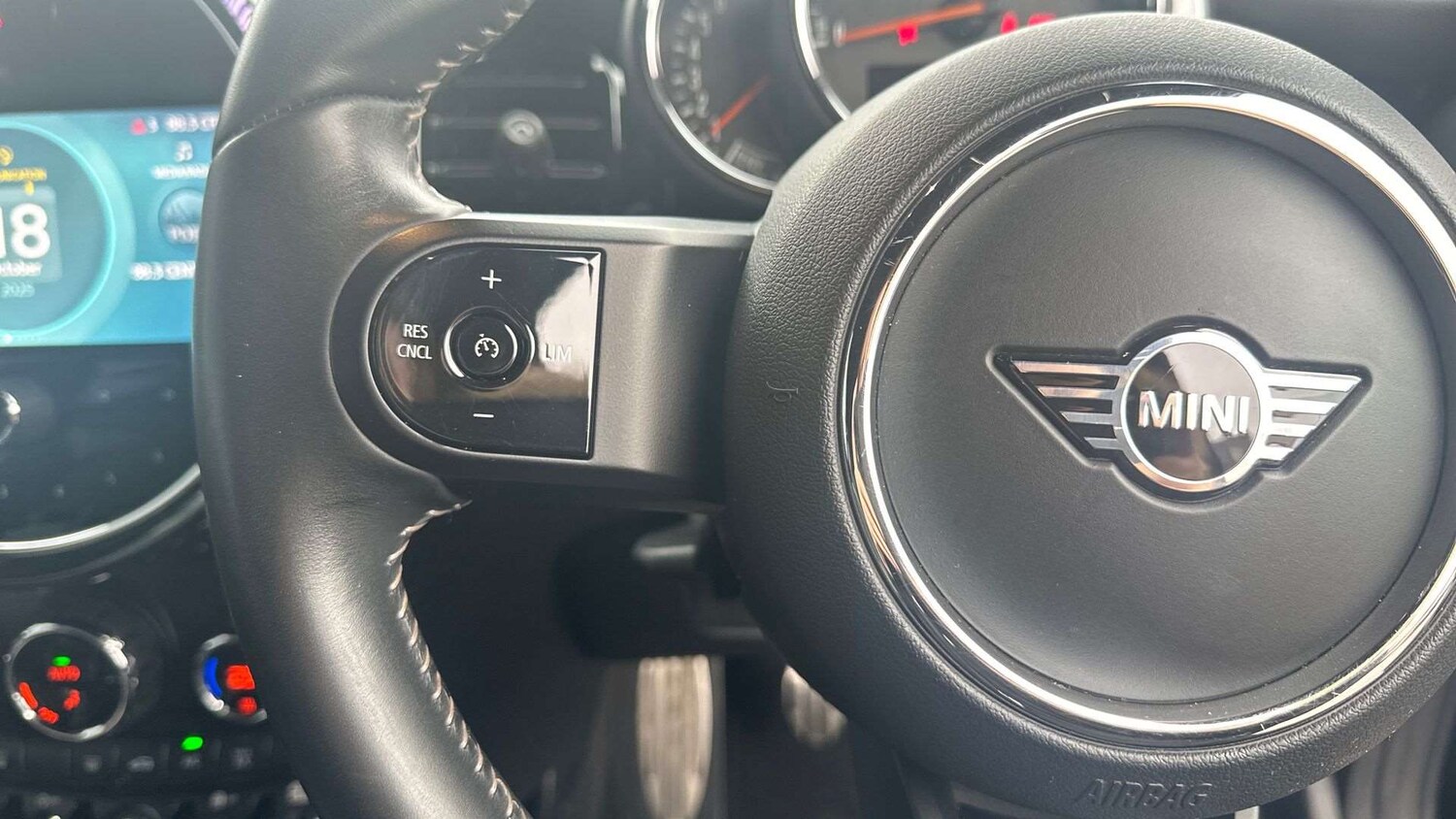 Used MINI Hatch 2022 for sale - 76316163: Photo 22