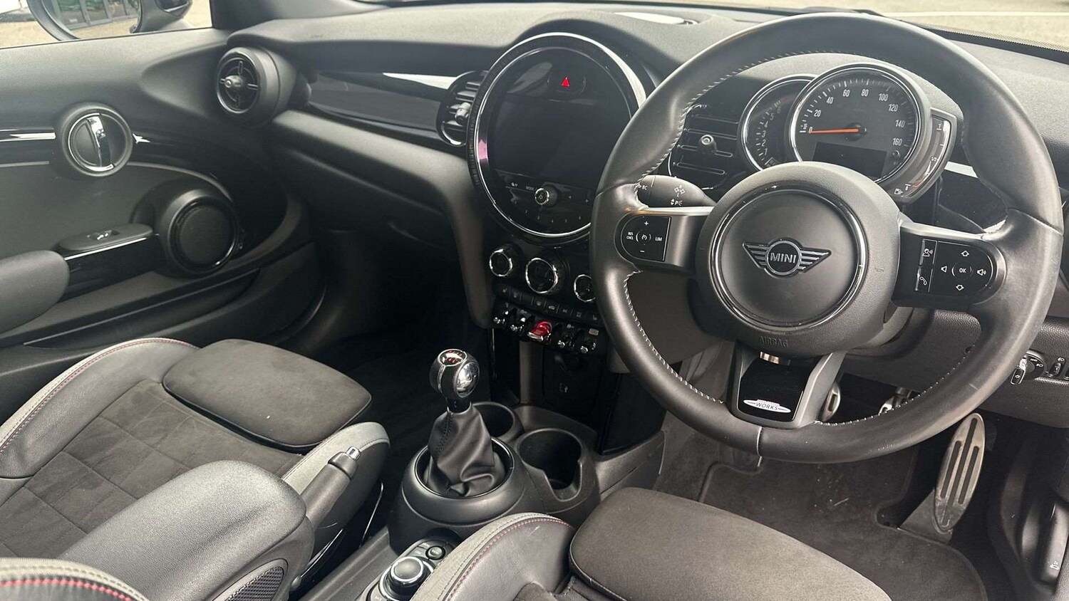 Used MINI Hatch 2022 for sale - 76316163: Photo 8