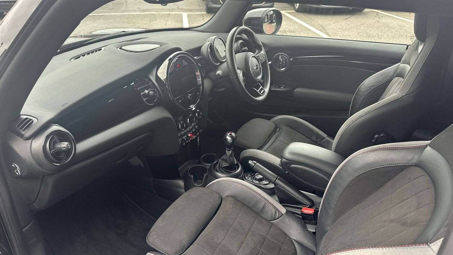 Used MINI Hatch 2022 for sale - 76316163: Photo 9