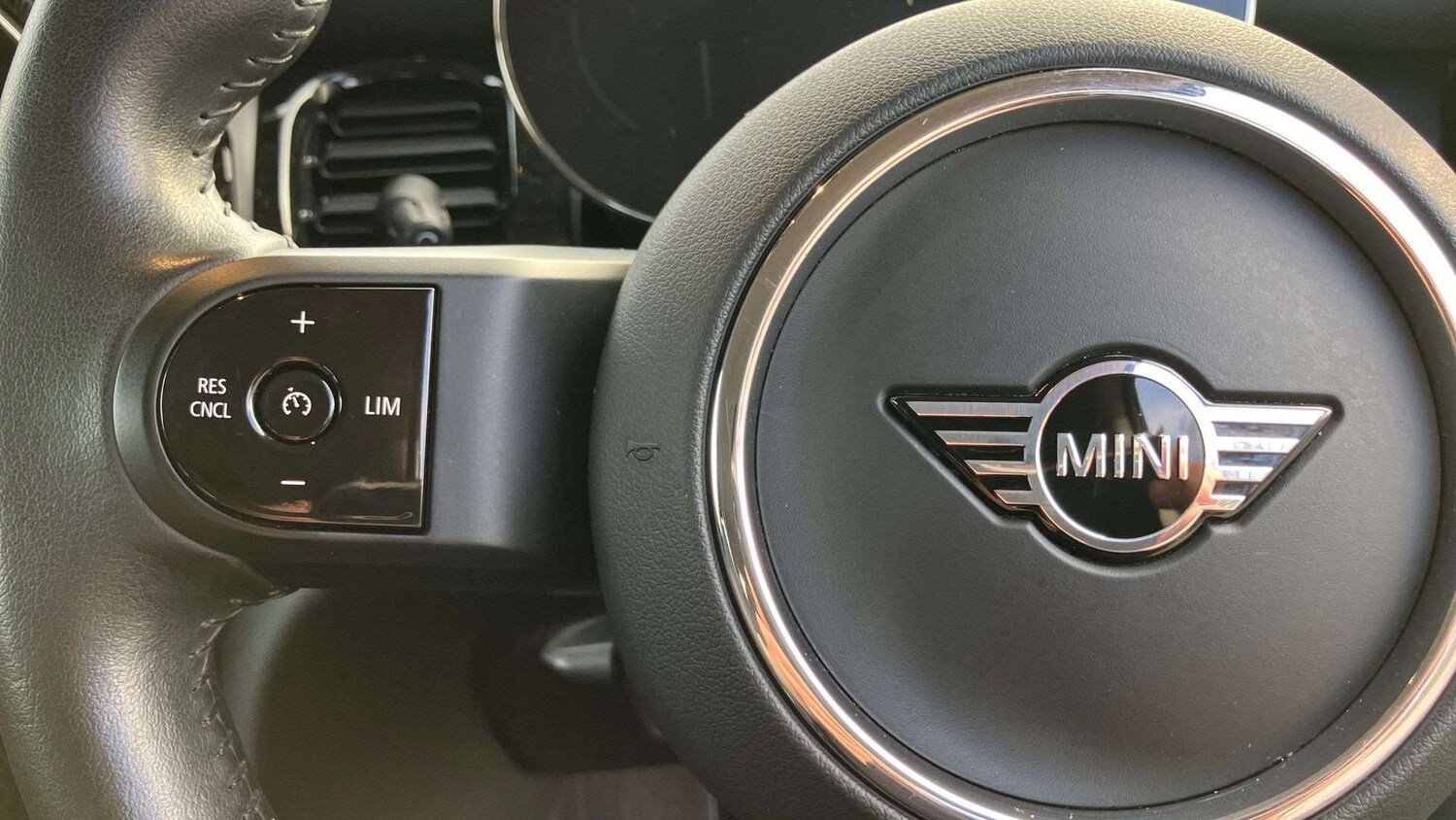 Used MINI Hatch 2023 for sale - 77527101: Photo 22