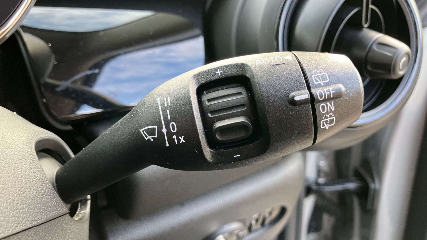 Used MINI Hatch 2023 for sale - 77527101: Photo 30