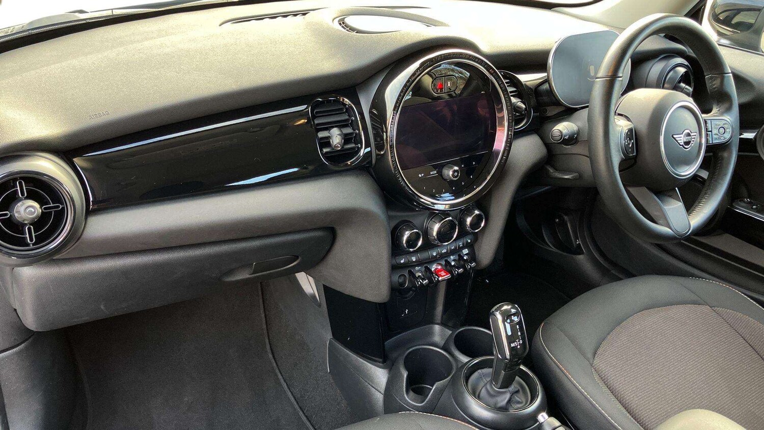 Used MINI Hatch 2023 for sale - 77527101: Photo 9