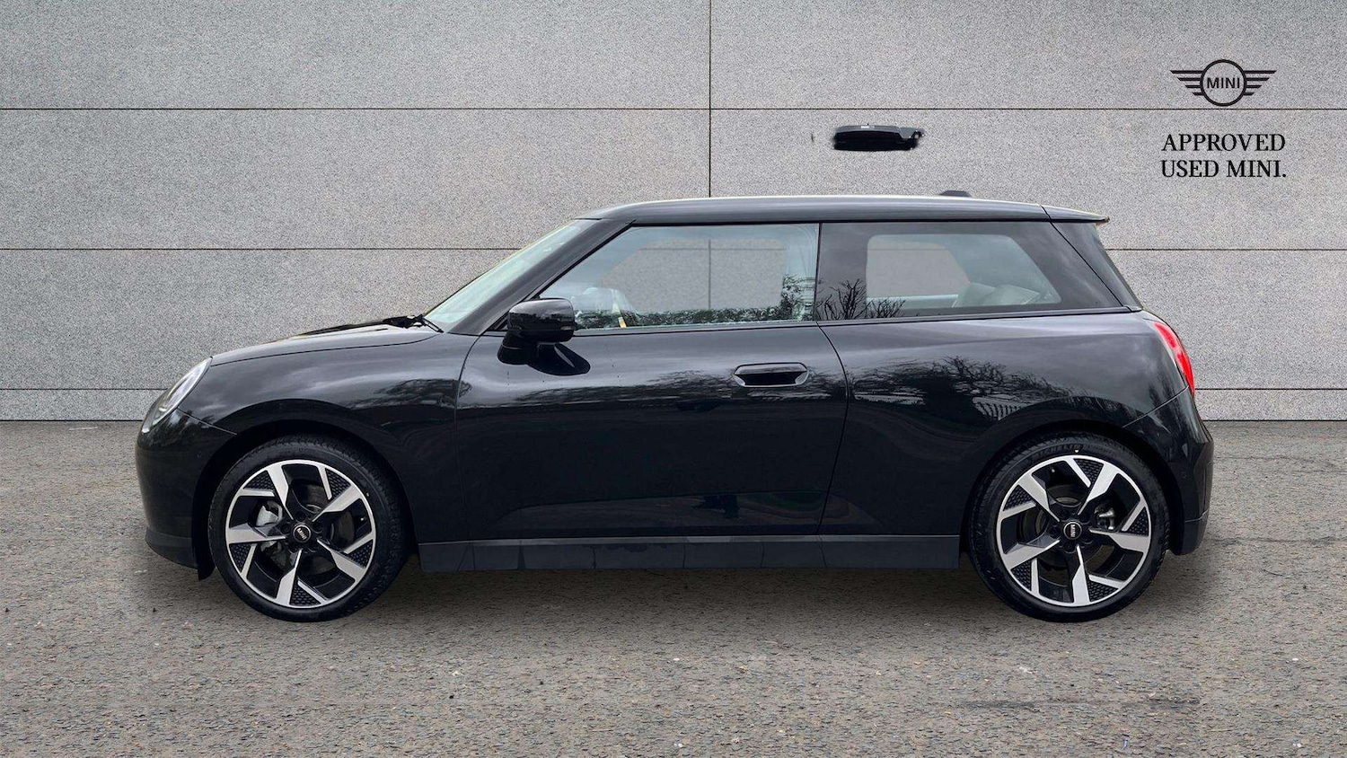 Used MINI Cooper 2024 for sale - 76624702: Photo 5