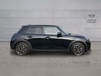 Used MINI Cooper 2025 for sale - 76475813: Photo