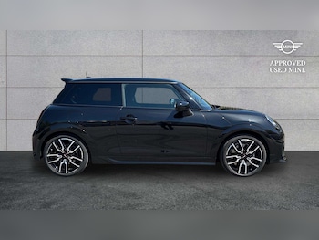 Used MINI Cooper 2024 for sale - 78464821: Photo
