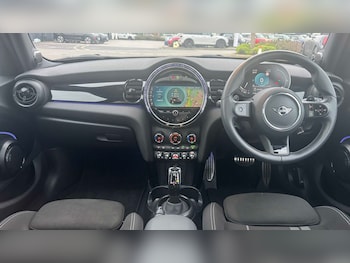 Used MINI Hatch 2024 for sale - 77257212: Photo