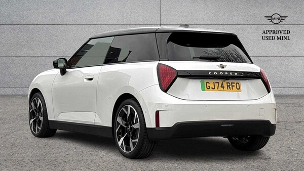 Used MINI Cooper 2024 for sale - 74633885: Photo 2