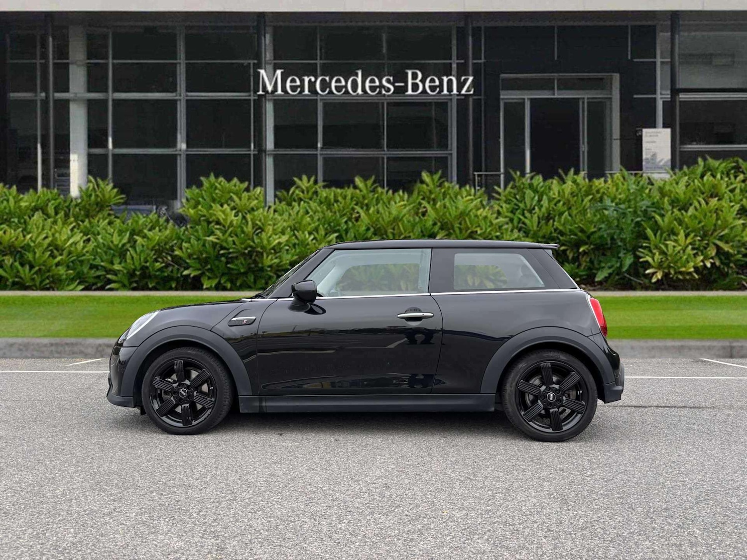 Used MINI Cooper 2023 for sale - 76624697: Photo 3