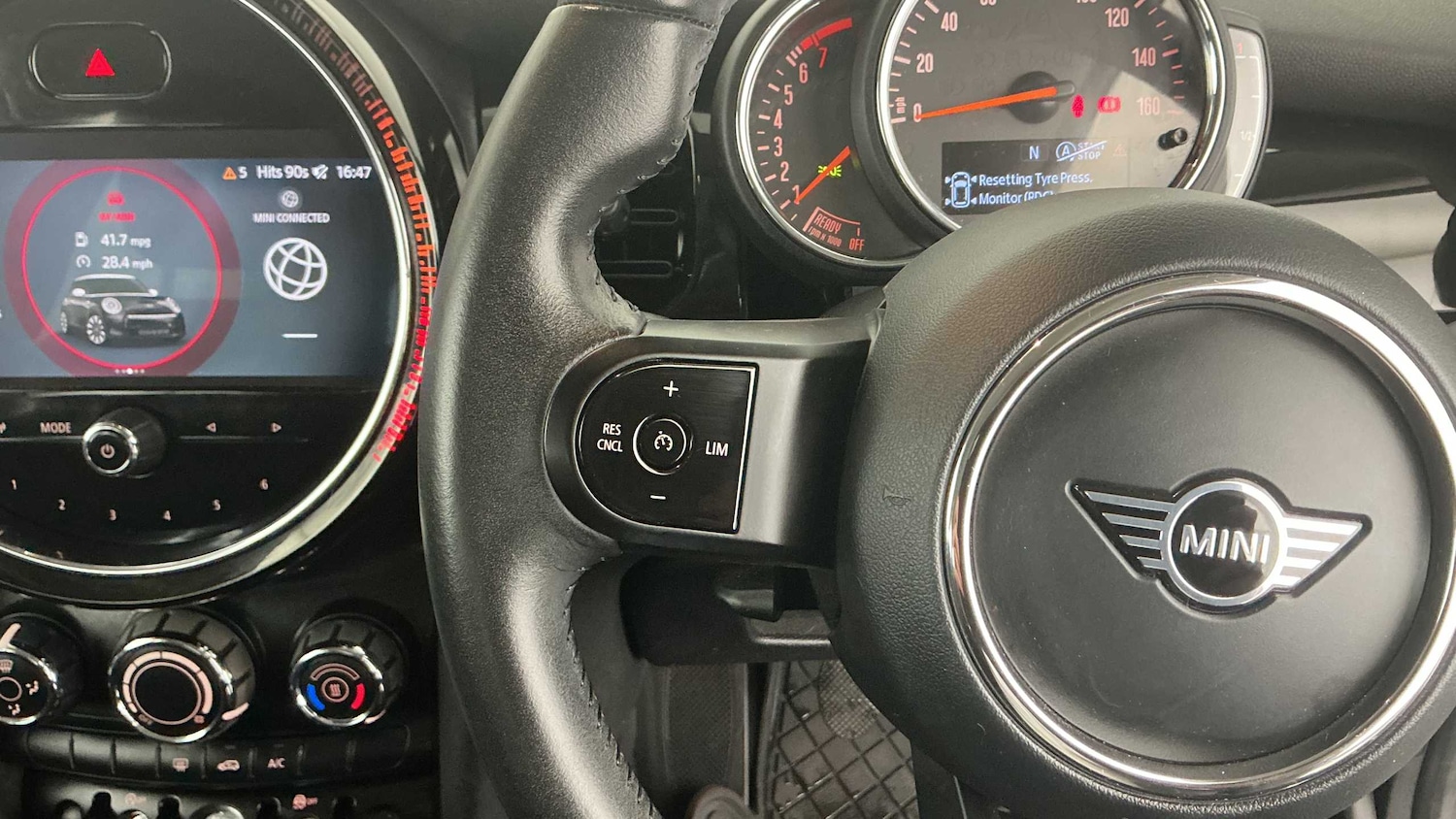 Used MINI Hatch 2022 for sale - 77960706: Photo 28