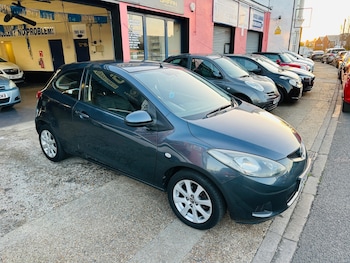 Used Mazda Mazda2 2010 for sale - 78871111: Photo