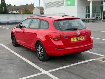 Used Vauxhall Astra 2011 for sale - 79184947: Photo